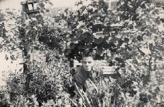 Bruce Dorrough; Parents dad 1947a